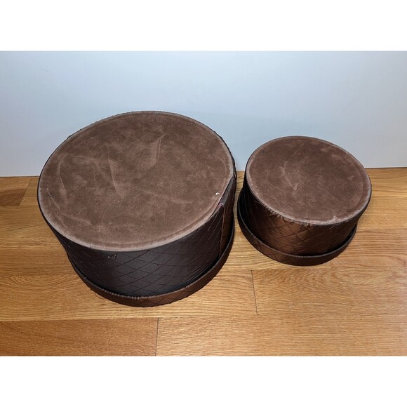 Vintage Quilted Satin Hat Boxes Pair Round Lidded Storage Set Large Small Decor - Picture 8 of 8